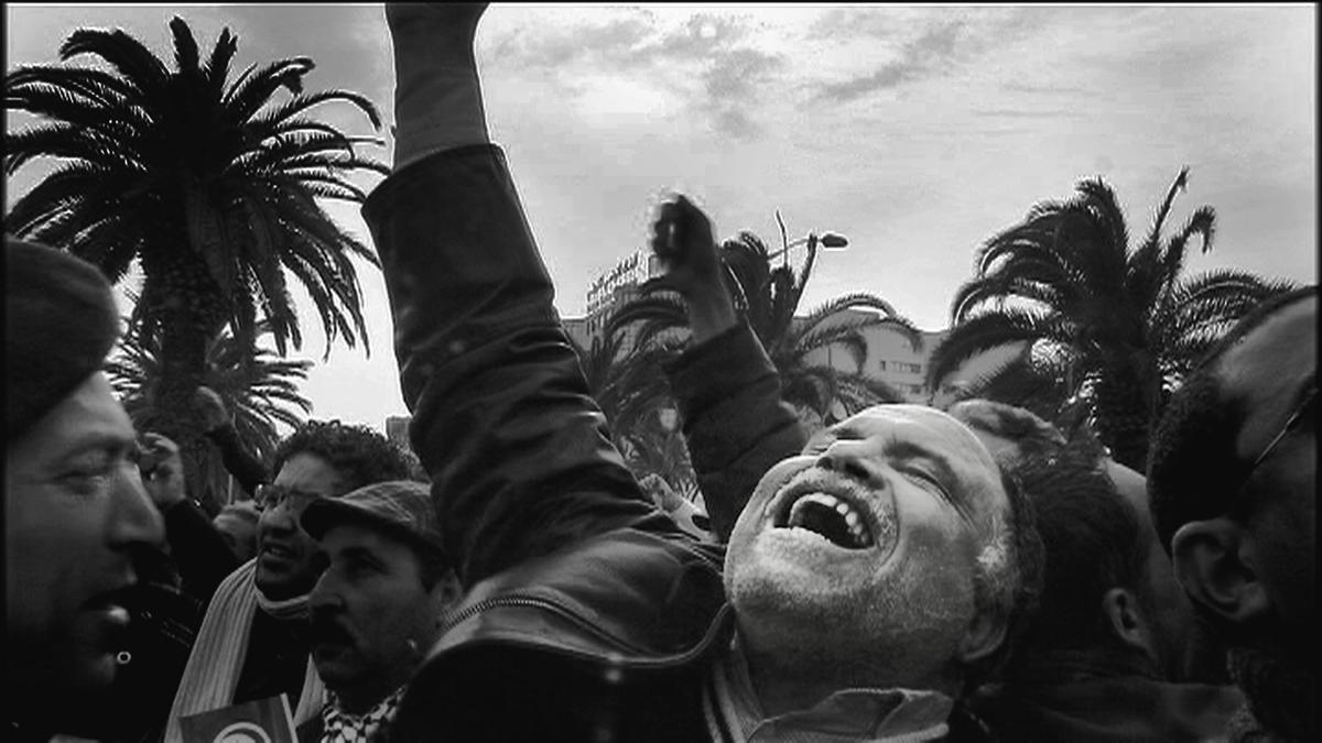 014_HOT-MIRROR_Beginning-of-the-Arab-Spring_TUNISIA