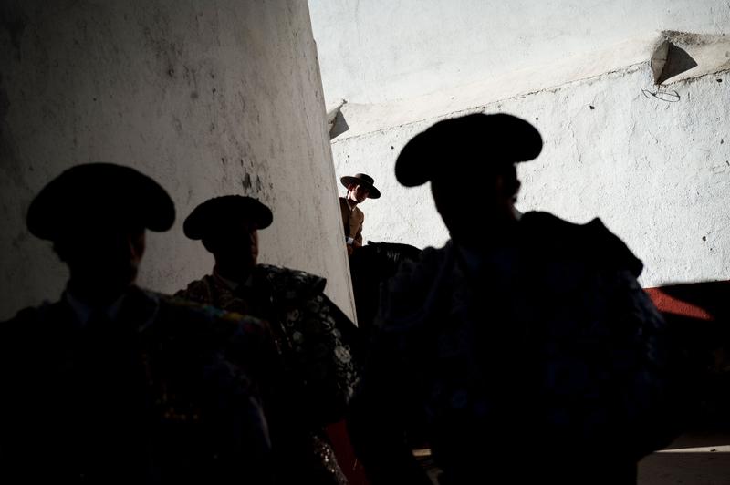 Knowing Where to Stand: Daniel Ochoa de Olza’s Stories of Risk and Respect