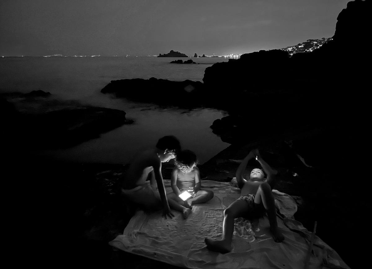 015_HOT-MIRROR_Primitive-Future_SICILY