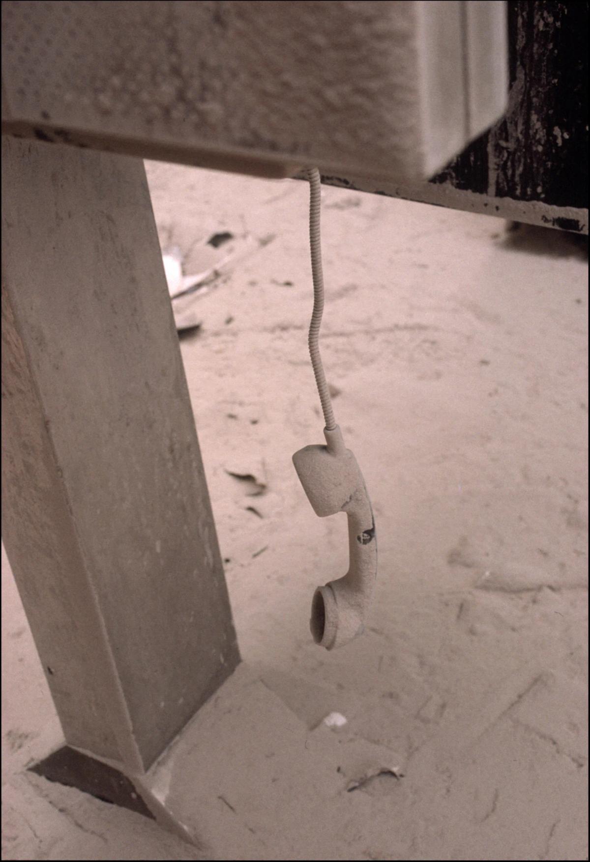 GRI0109-phone